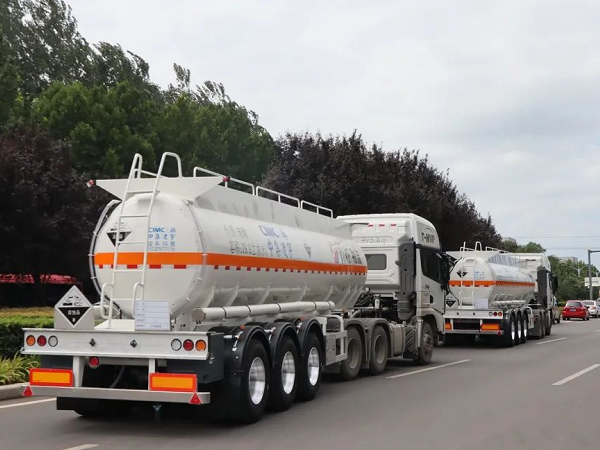 貴州新客戶一次性下單10臺車，凌宇液罐在業(yè)內(nèi)是真香……