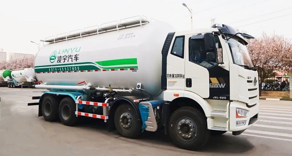 凌宇干混砂漿車(chē)的特點(diǎn)都有什么？