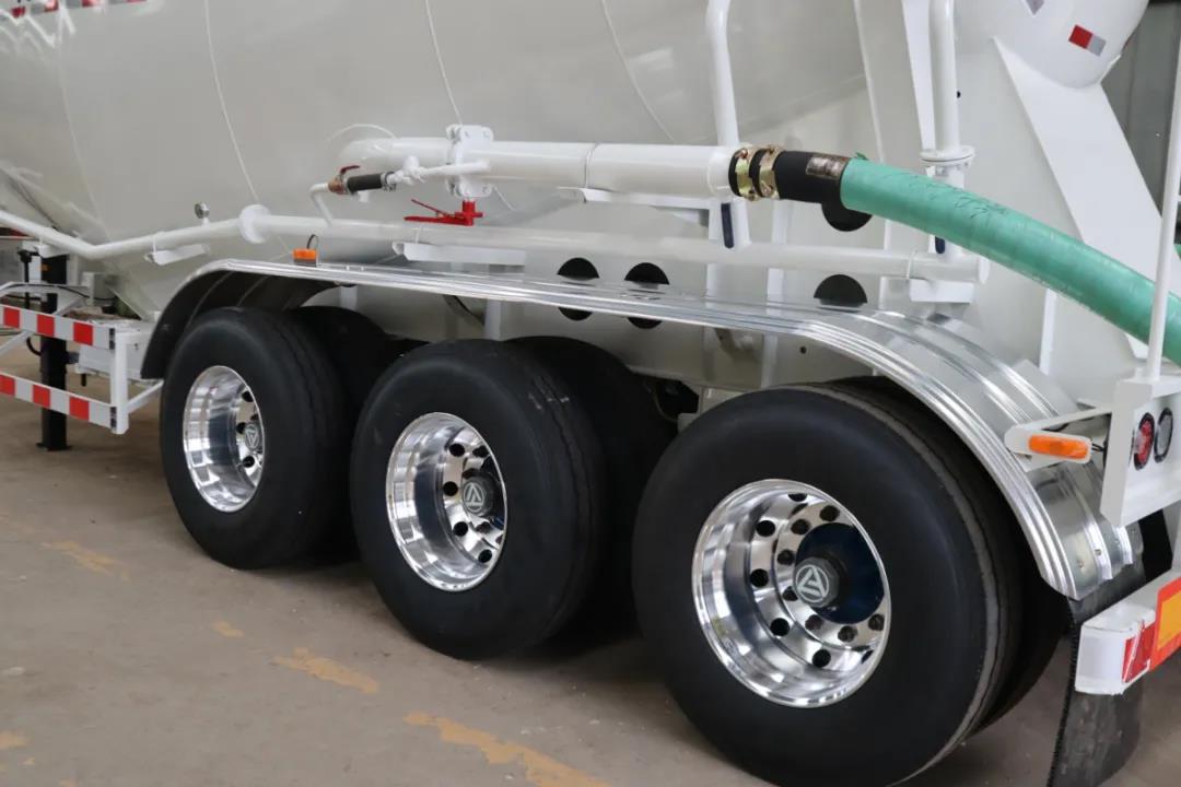 奧運(yùn)拼搏，中集凌宇“小白罐”奪金時(shí)刻！